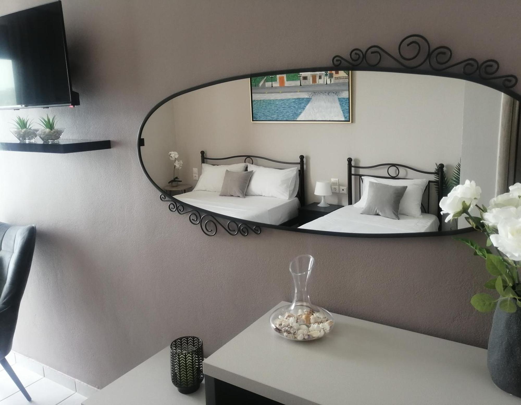 Anel Rooms Himare Exterior photo