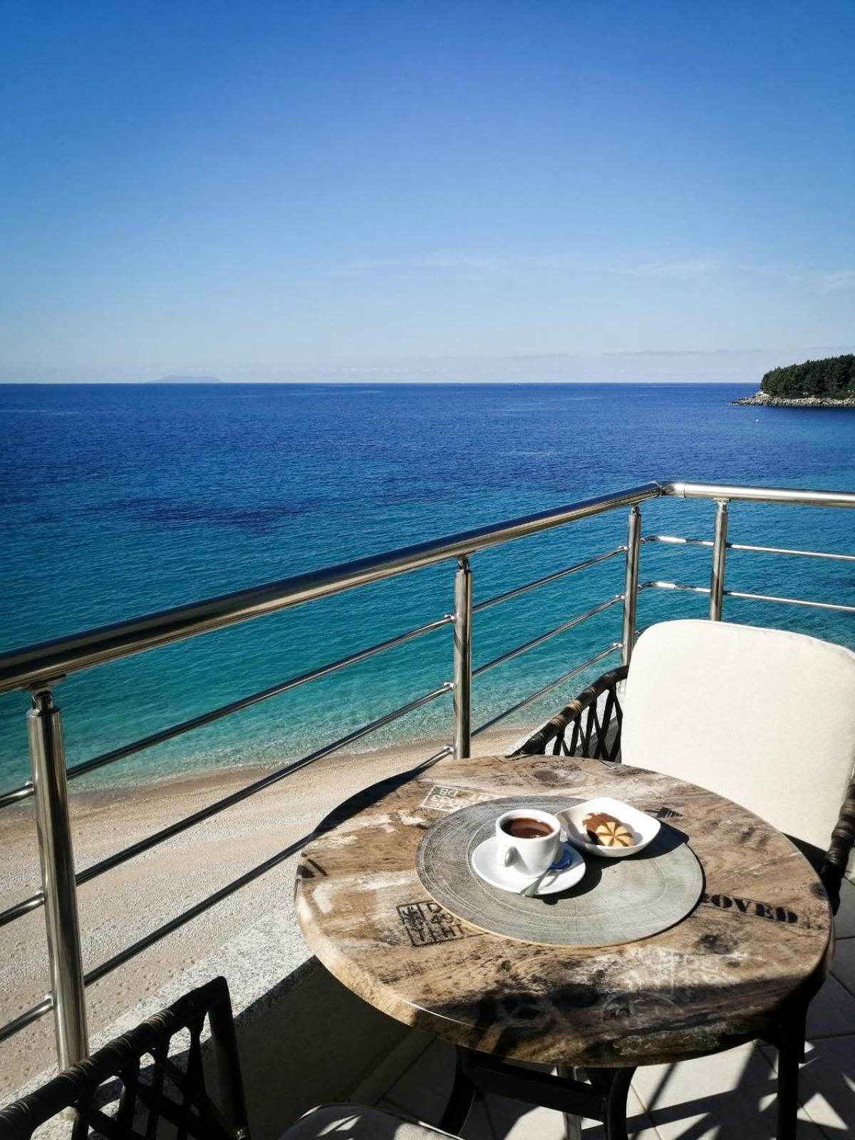 Anel Rooms Himare Exterior photo