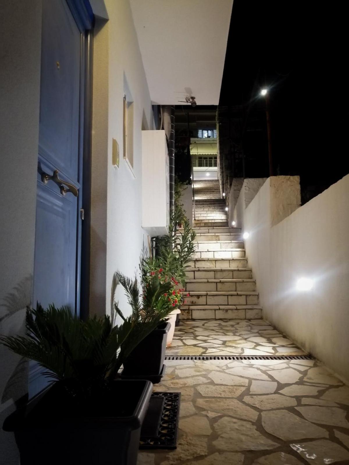 Anel Rooms Himare Exterior photo